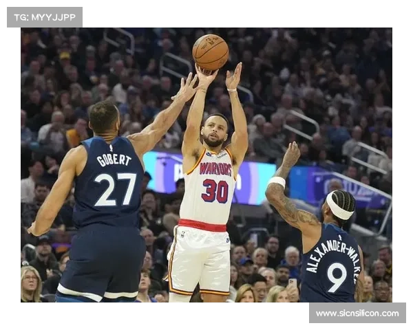 11号上午9点半 1场决定NBA西部球队命运比赛 勇士球迷期待森林狼胜 11号上午9点半 1场决定NBA西部球队命运比赛 勇士球迷期待森林狼胜
