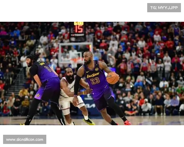 NBA实时战力榜:雷霆稳居榜首,火箭强势冲前四,勇士湖人陷鏖战 NBA实时战力榜:雷霆稳居榜首,火箭强势冲前四,勇士湖人陷鏖战